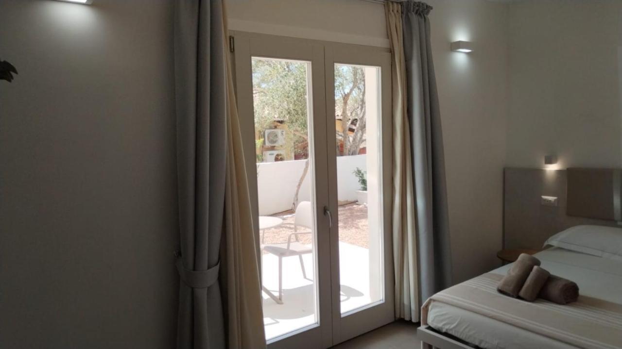 Villa Est San Teodoro  Exterior foto